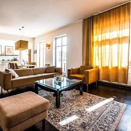 1910 Willa - Modern With Private Terrace דירה *